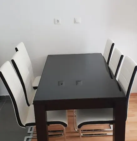 Διαμέρισμα Pujanke Residence - Large 3 Bedroom Apartment *